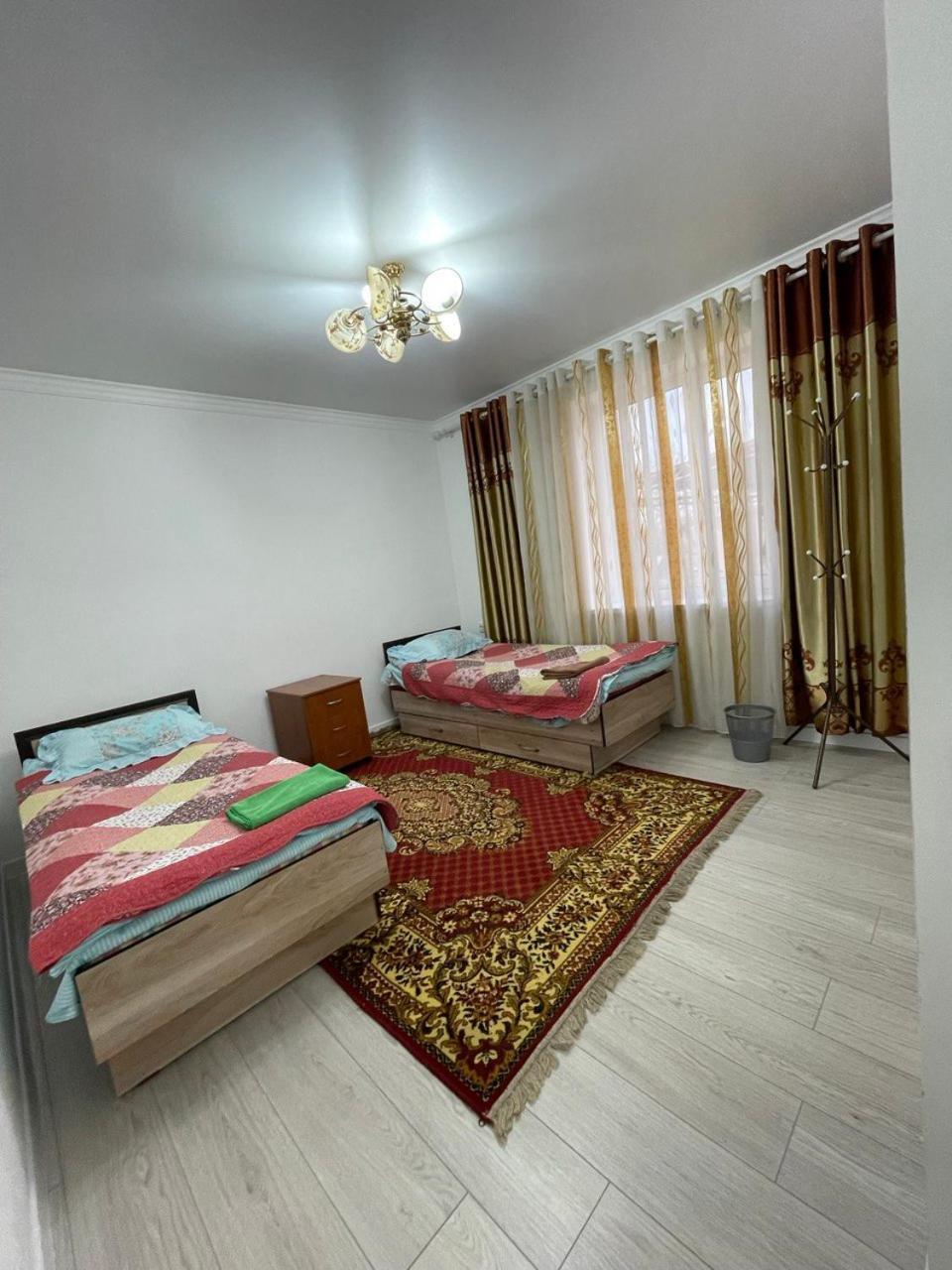 Center Guesthouse Kochkor ภายนอก รูปภาพ