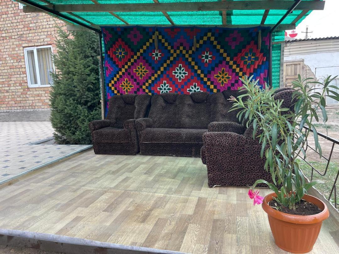 Center Guesthouse Kochkor ภายนอก รูปภาพ