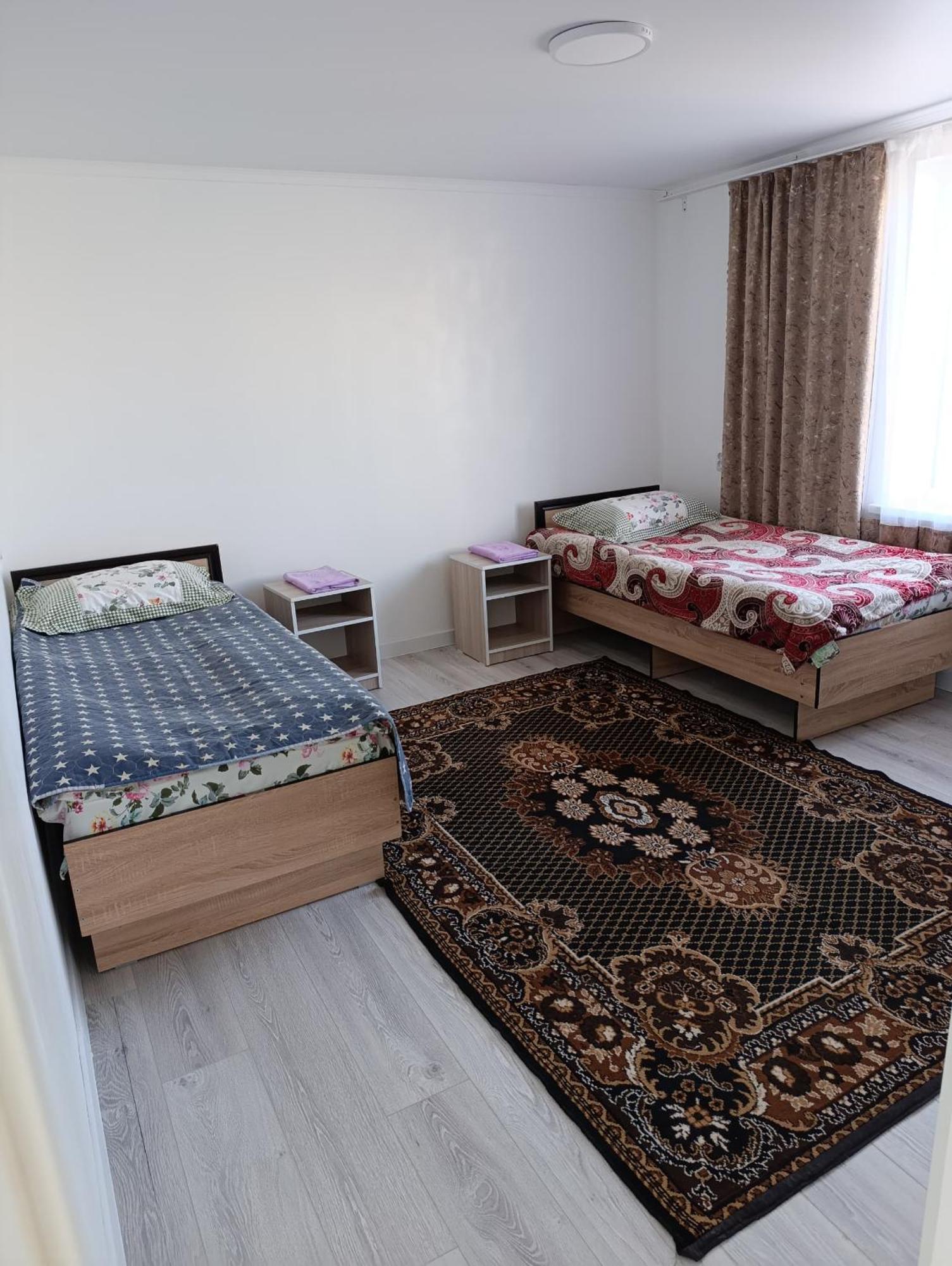 Center Guesthouse Kochkor ภายนอก รูปภาพ